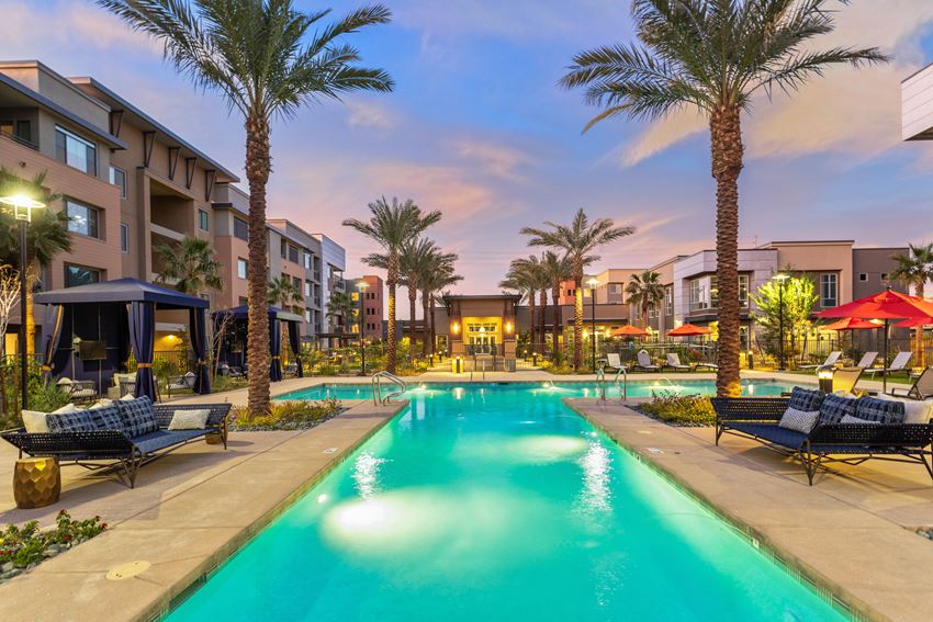 The Retreat At Rio Salado Apartments, 2325 E Rio Salado Pkwy, Tempe, AZ